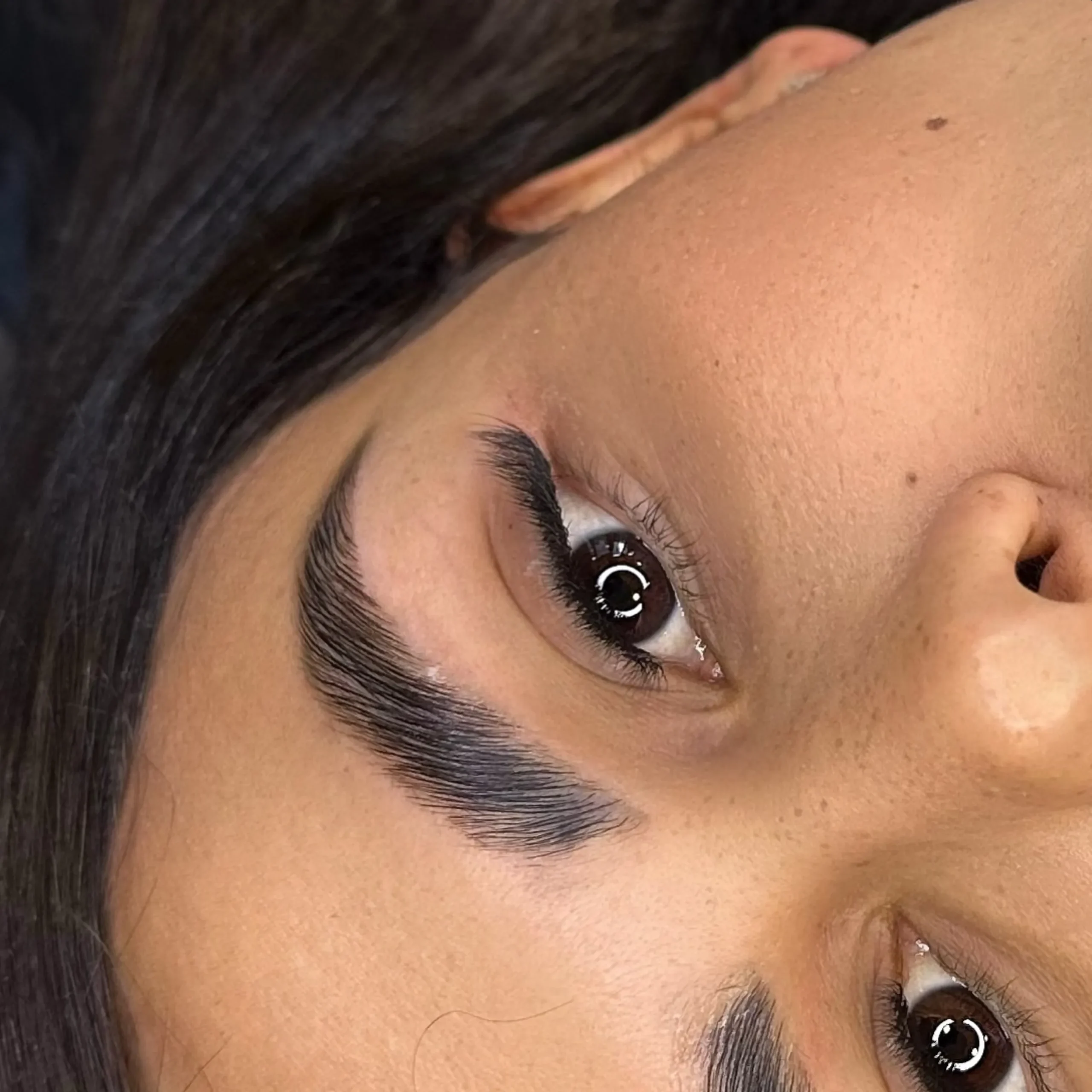 brow mapping before tattooing